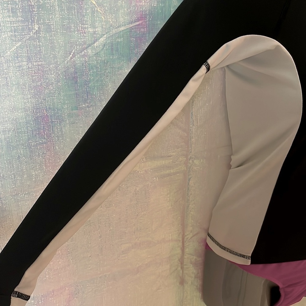 Unisex Kida Rash Guard - Picture 4 of 7